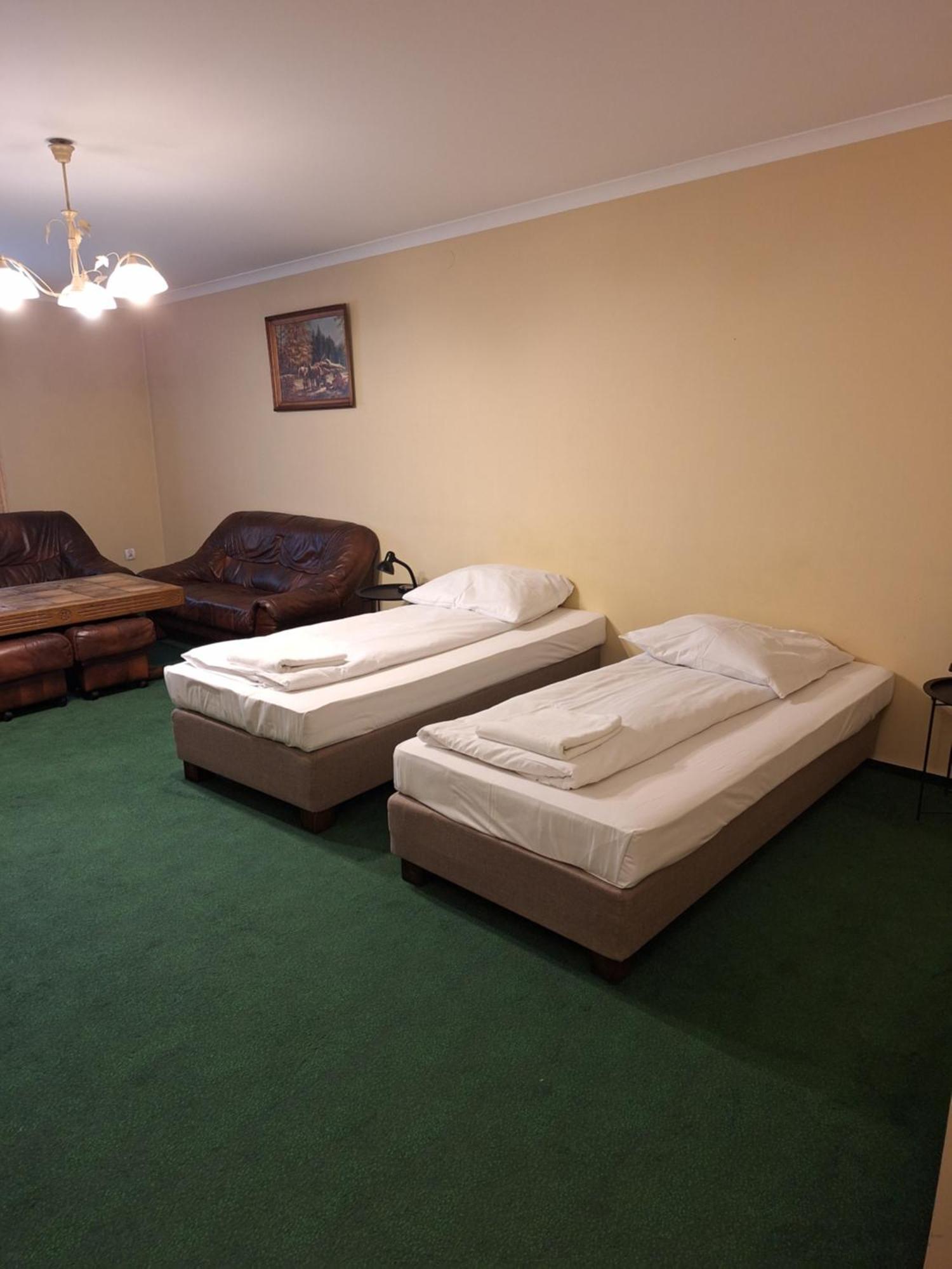Hotel Malwa Ostrów Wielkopolski Kültér fotó