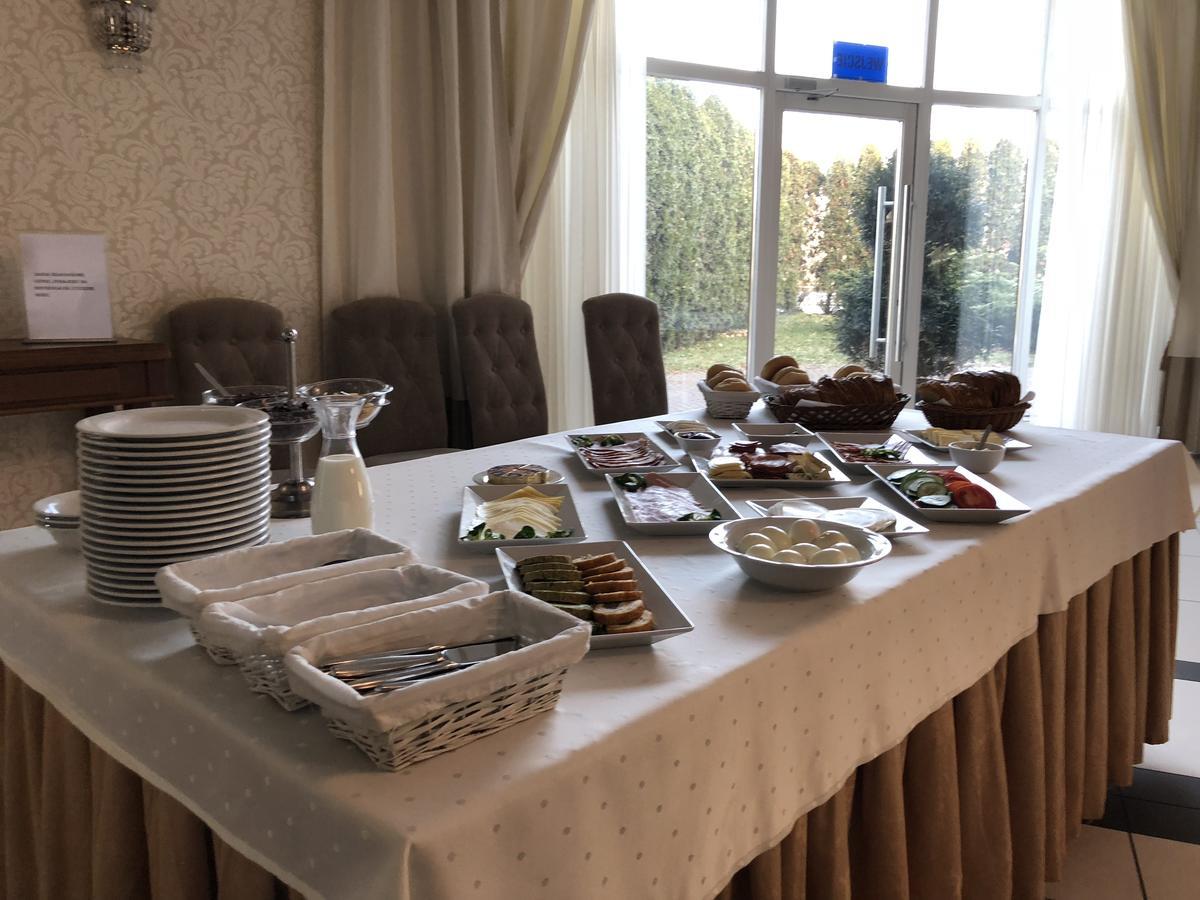 Hotel Malwa Ostrów Wielkopolski Kültér fotó