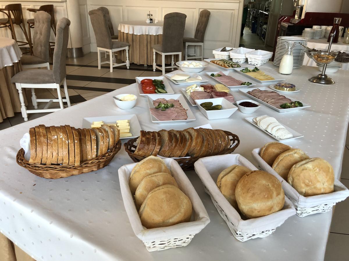 Hotel Malwa Ostrów Wielkopolski Kültér fotó